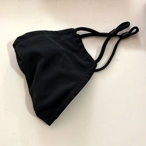 NWOT- Women’s facial covering with adjustable fasteners